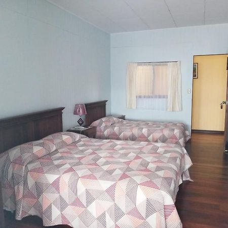 Hotel Las Brumas Cartago Esterno foto