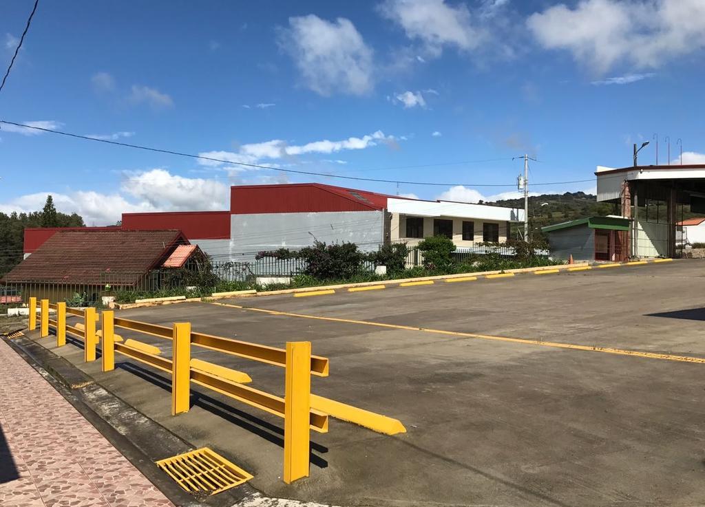 Hotel Las Brumas Cartago Esterno foto