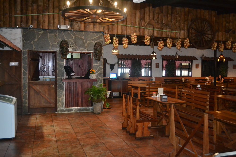 Hotel Las Brumas Cartago Esterno foto